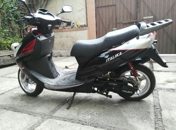 Motoneta italika 150cc -15