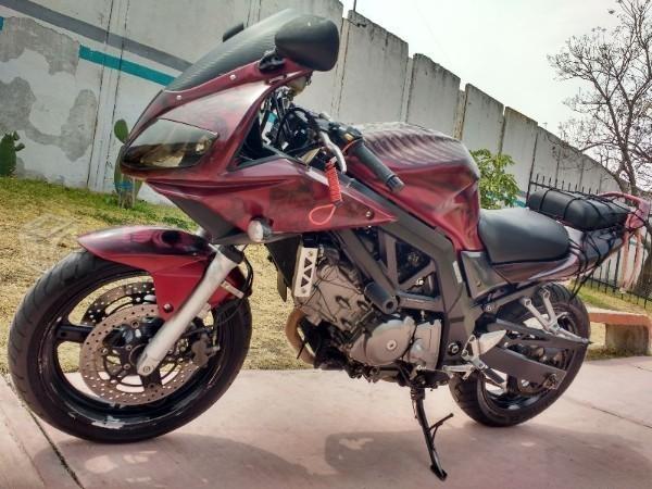 Suzuki SV650s en excelente condición aereografiada -07