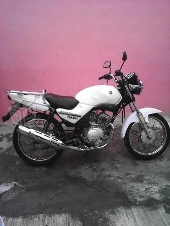 Moto yamaha ybr 125 -12