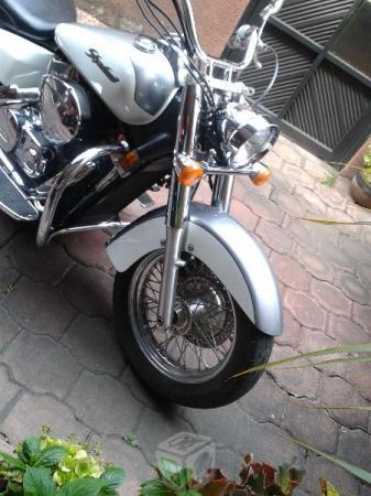 Honda shadow 750 impecable -05