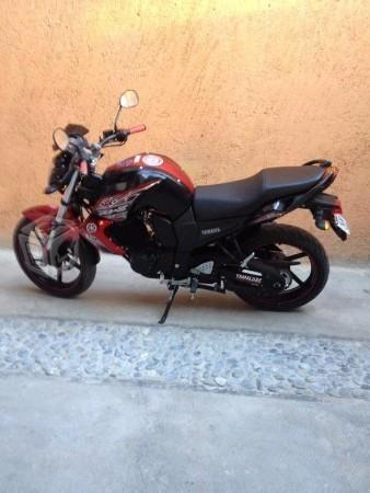 Motocicleta Yamaha FZ-16S - -15