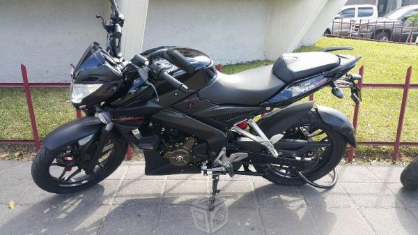 Bajaj Pulsar 200NS con cincuenta kilometros de uso -16