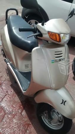 Honda activa -04