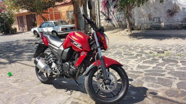 Yamaha fz mod. en buenas condiciones -15