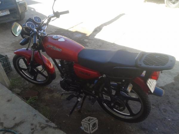 Seminueva Ft125 roja p/cambio p/carro -14