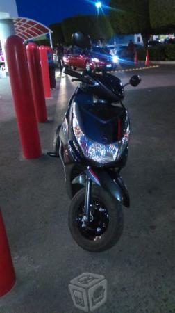 Moto Yamaha Ray Z 2014 -14