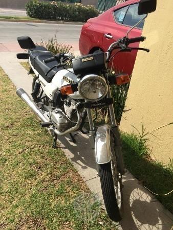 Vendo motocicleta Honda, muy buen estado -15