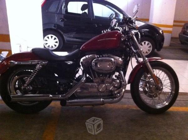 Sportster 883. . 13000 millas -07