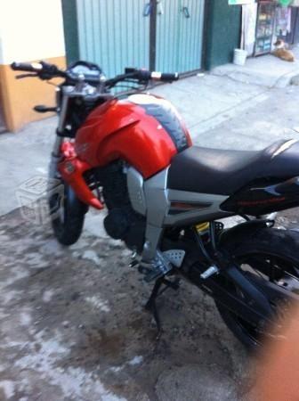 Moto Yamaha Fz16 -08