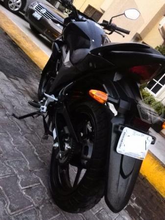 Suzuki Gixxer Negra -16