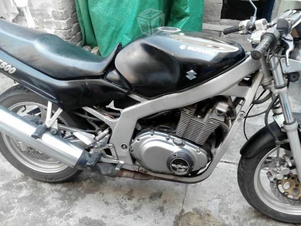 Bonita moto suzuki gs 500 -89