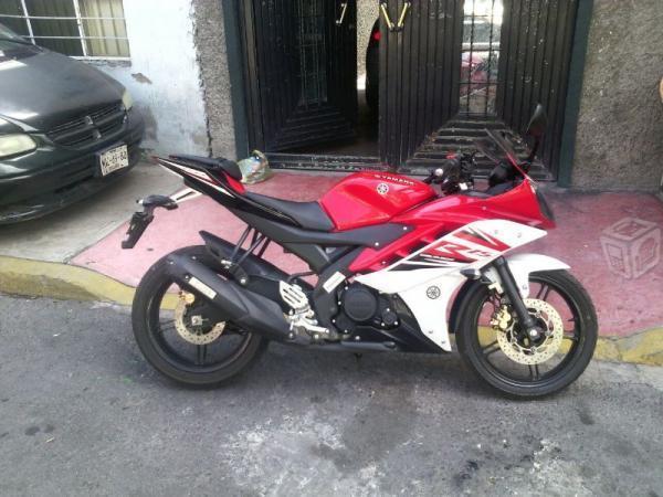 Motocicleta r15 -15