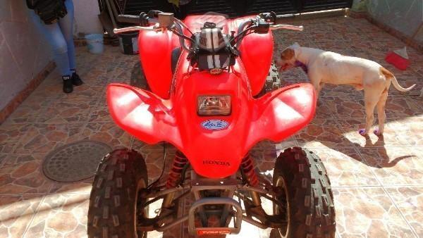 Cuatrimoto Honda cc250 -04