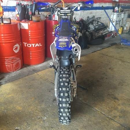 Moto Yamaha 2T -05