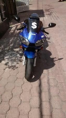 Yamaha r6 600 -01