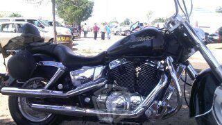 Motocicleta honda shadow 1100cc -05