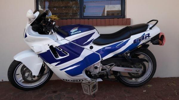 Cbr en perfecto estado -89