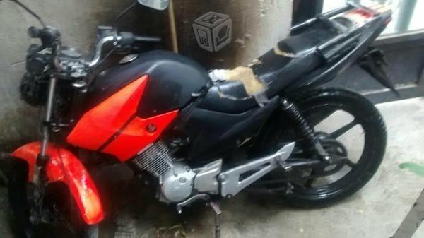 Vendo moto yamaha -12