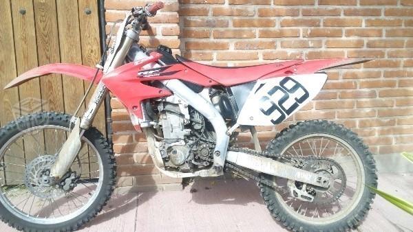 Motocross HONDA CRF450R -06