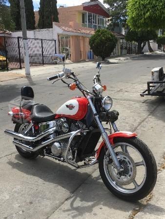 Honda Shadow VT 1100 -87