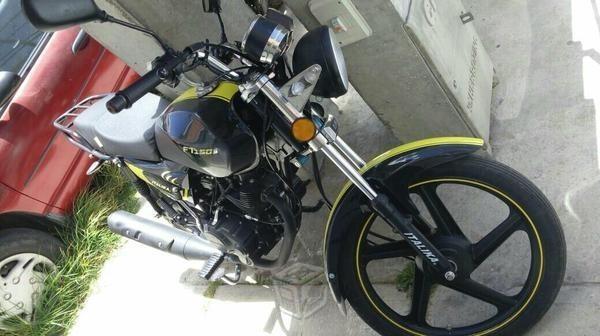 Ft 150S impecable y correlona -15