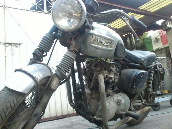 Motocicleta de coleccion -65