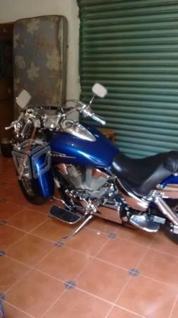 Honda vtx 1300 -06