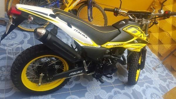 Italila dm 150 cc impecable -14