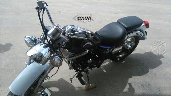 Motocicleta Dinamo -09