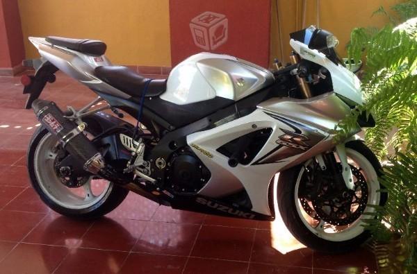 Gsx-r 1000 suzuki impecable acepto cambios -07