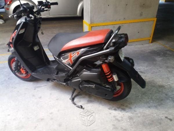 Bws 125, MOTARD NEGRA -13