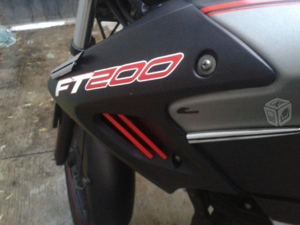 Motocicleta FT 200 -15