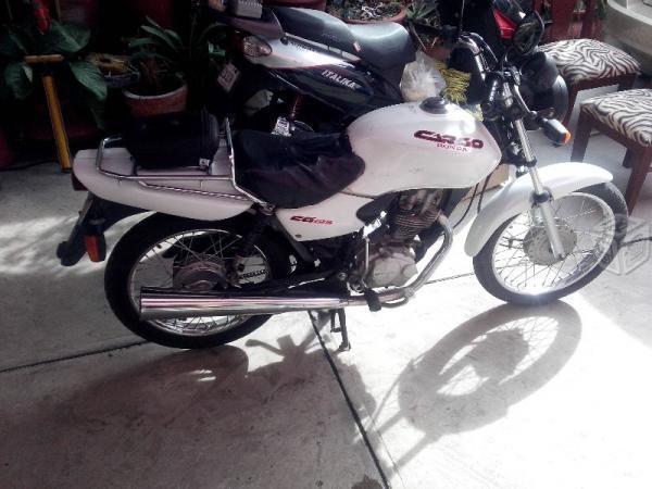 honda 125 cargo de batalla -03