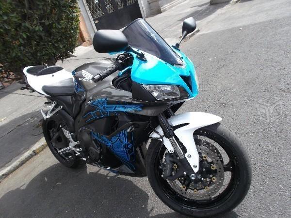 Honda cbr impecable -09