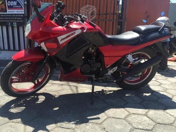 Propongo a la venta rt-200 Italika semideportiva