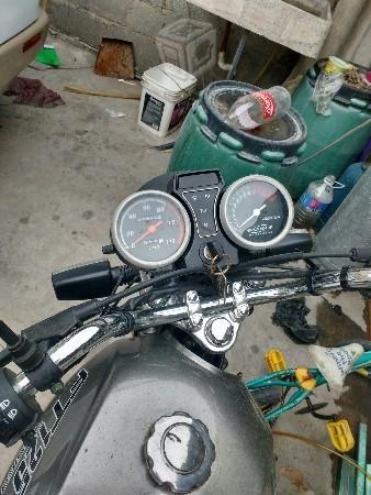 Moto nueva v/c -16