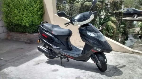 ITALIKA 125 cc P/CAMBIO TRATAMOS -12