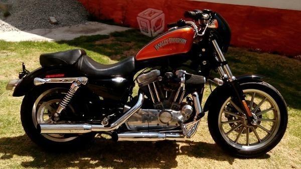 Harley Davidson sportster 883 -05