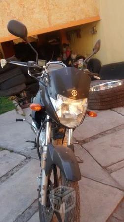 Moto Yamaha Negra -14