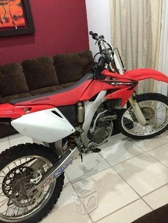 Vendo crf 250r nueva -06