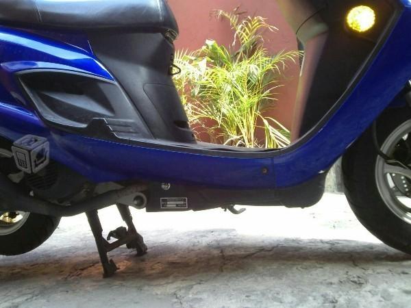 Suzuki an 125 con 1000 km emplacada -10