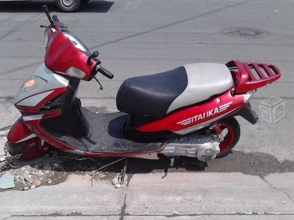 Motoneta italika 150cc -06