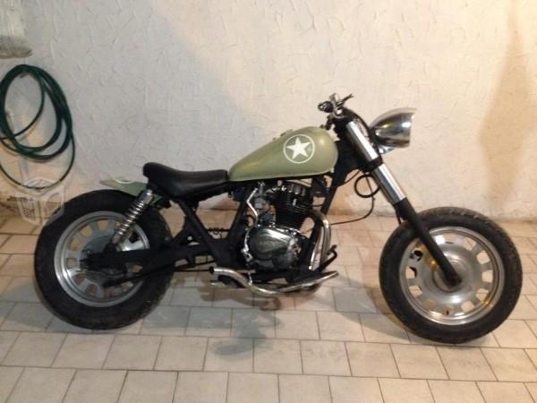 Choper modificada bobber 150 cc -13