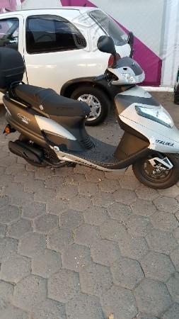 Moto italika como nueva impecable -15