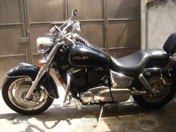 V/c moto shadow honda 2005, 1100cc -05