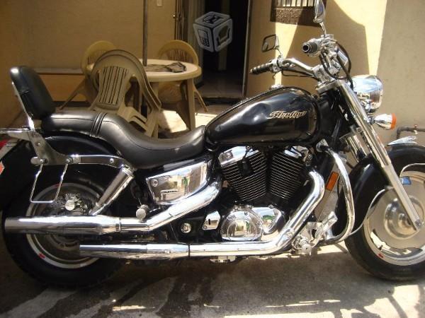 V/c moto shadow honda 2005, 1100cc -05