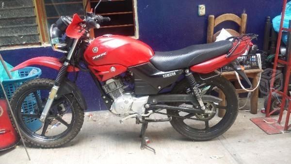 Bonita yamaha ybr 125 -12