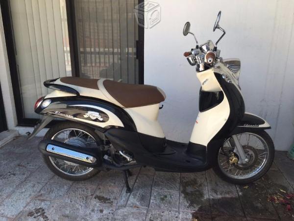 Moto/scooter yamaha fino -15