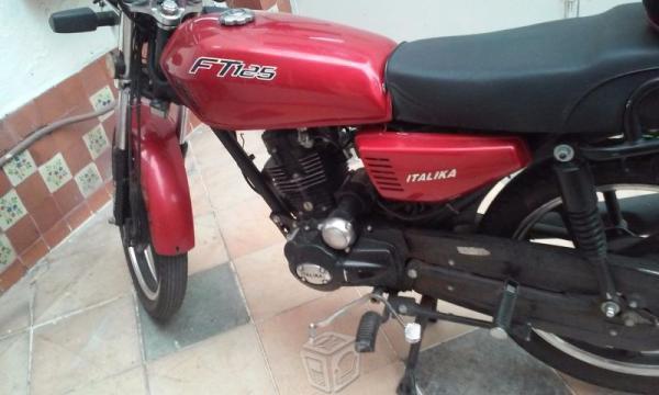 Motocicleta italika ft -09