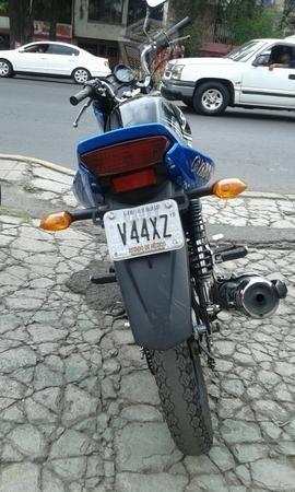 Motocicleta Yamaha YBR 125 -14